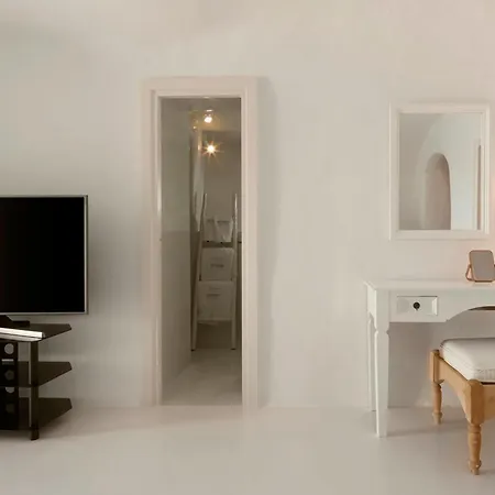 Gorgeous Santorini 1 Bedroom Felicitous Private Hot Tub Stunning Caldera Views Villa Oia (Santorini)